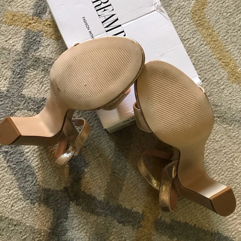 Dream Pairs Gisela-1 NWT Size 8.5 - Picture 7 of 7